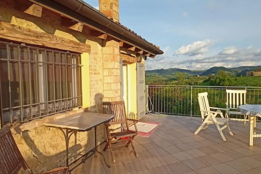 Monte OrselloLa Terrazza In Collinaアパートメント エクステリア 写真